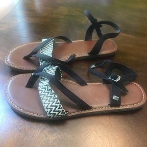 Toms sandals